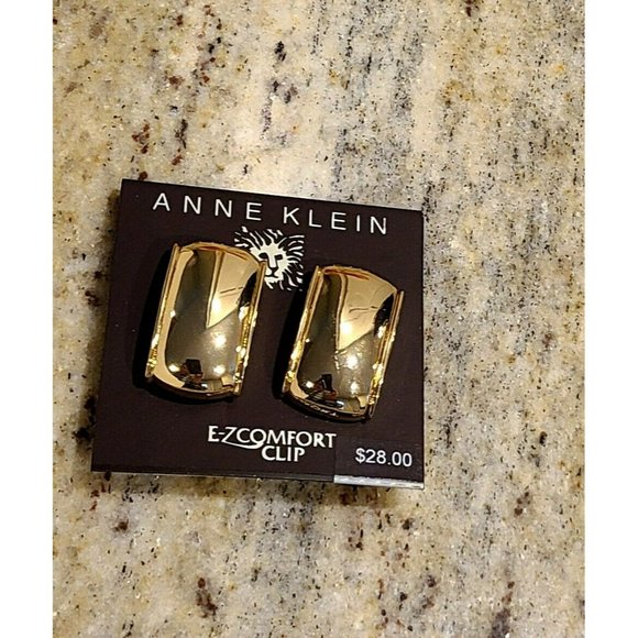 Vintage JJG Jonette Jewelry.Gold Tone Rounded Rectangle Pillow Earrings. Clip on - Picture 8 of 11